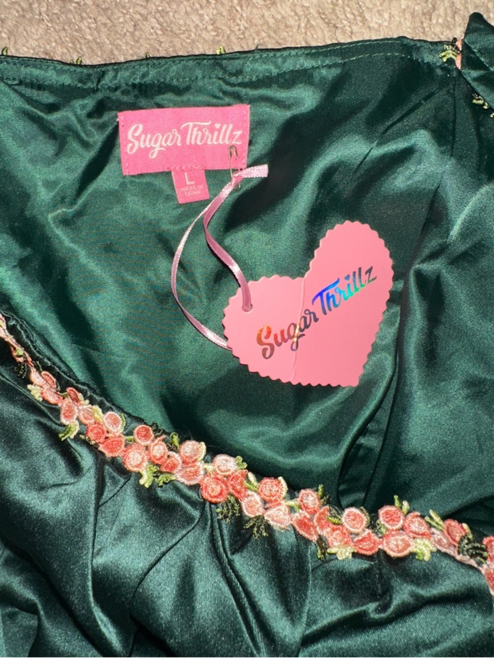Sugar Thrillz Dolls Kill ‘MAYFAIR RESIDENCE’ Green Satin Flare Dress L NWT - Picture 10 of 16
